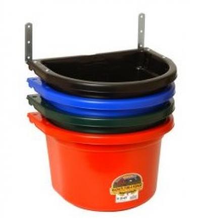 Miller 20 Quart Fence Feeder, Blue