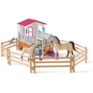 Schleich Horse Stall With Arab Horses & Grooming (Toy Set)